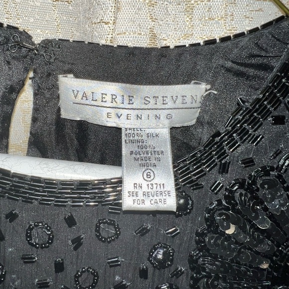 Valerie Stevens Evening - Picture 2 of 3